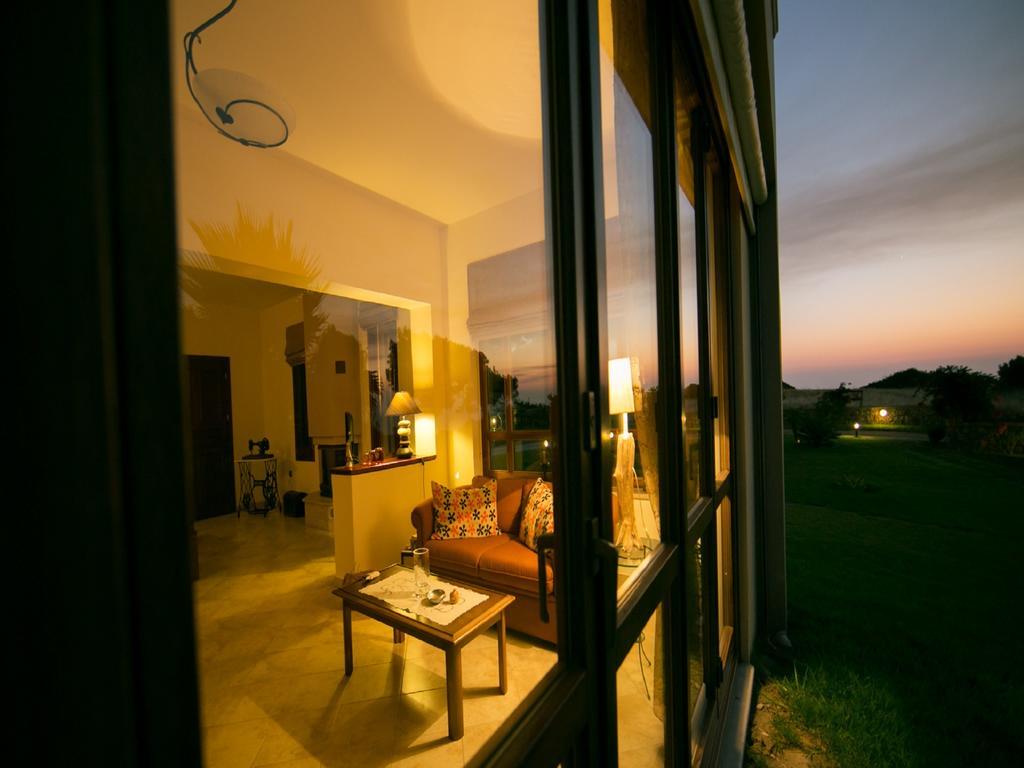 Villa Russelia Kalavarda Экстерьер фото