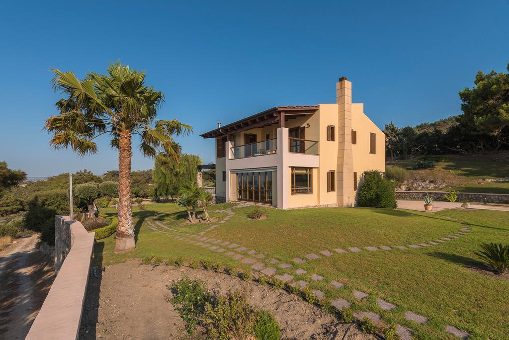 Villa Russelia Kalavarda Экстерьер фото